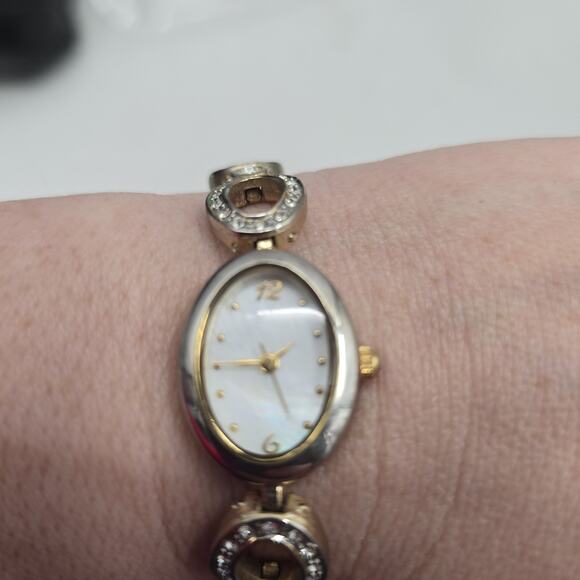 Christian Benet Watch Womens Gold Toned Bracelet Band Analog Rhinestones Crystal main image 6